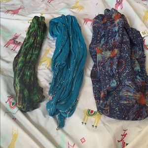 3 pack of scarves
